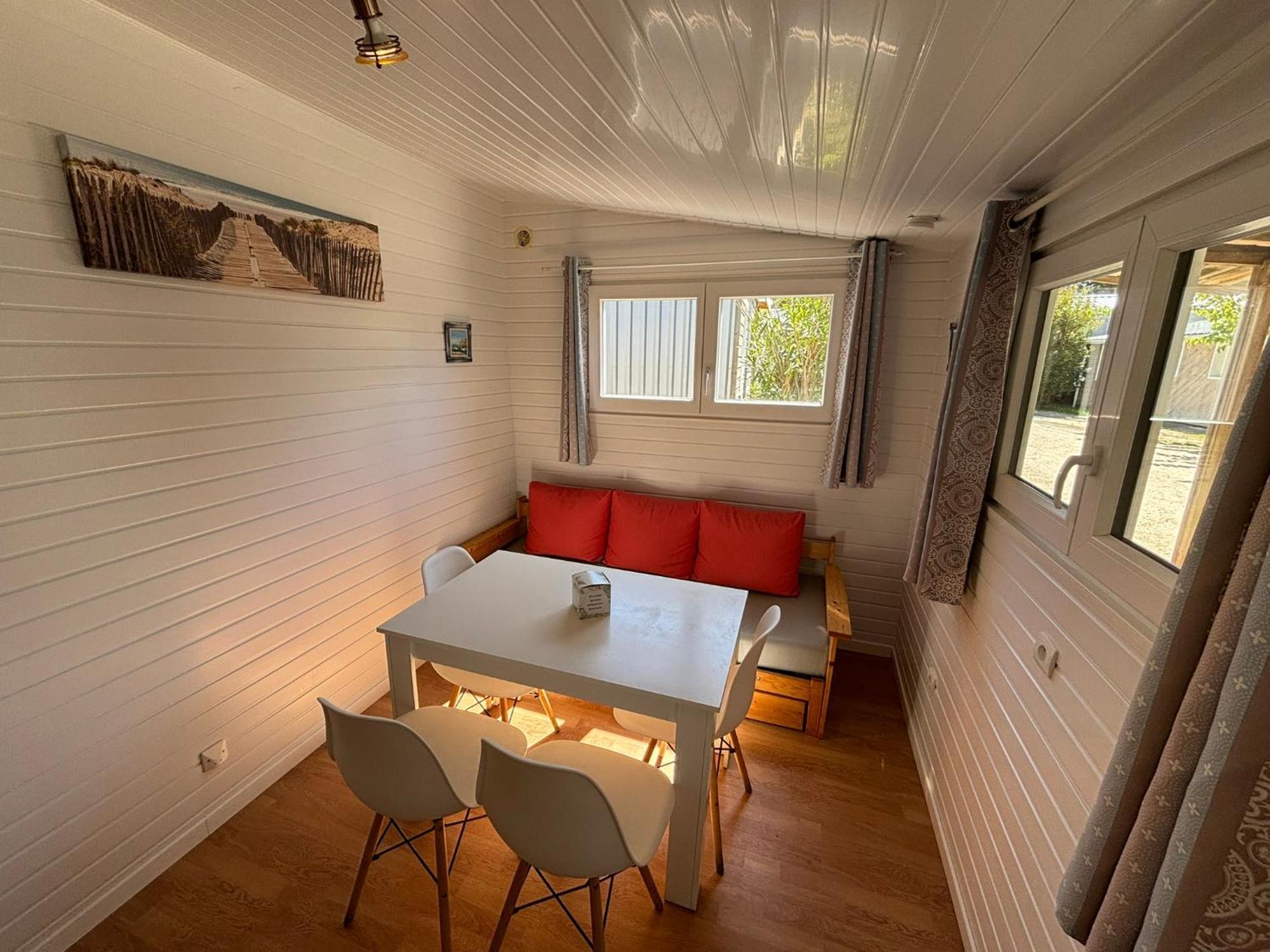 Camping Le Repos Saint-Palais-sur-Mer Buitenkant foto